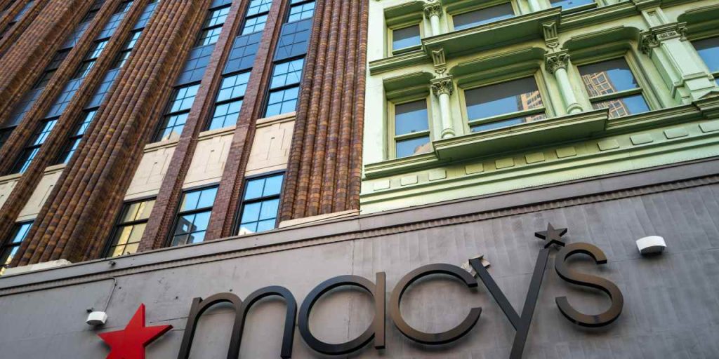 Macy’s stock falls as it cuts guidance in the face of ‘external uncertainties’