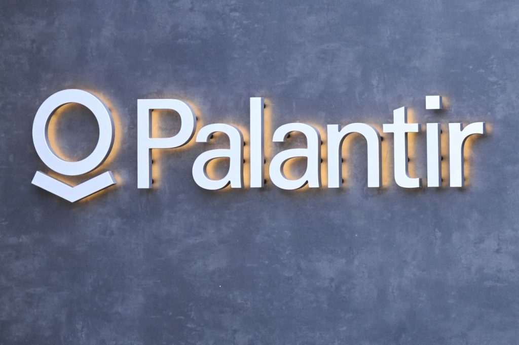 Palantir posts its fastest revenue growth ever while calling out ‘AI slop’
